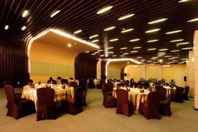 Tjokro Hotel Klaten Екстериор снимка