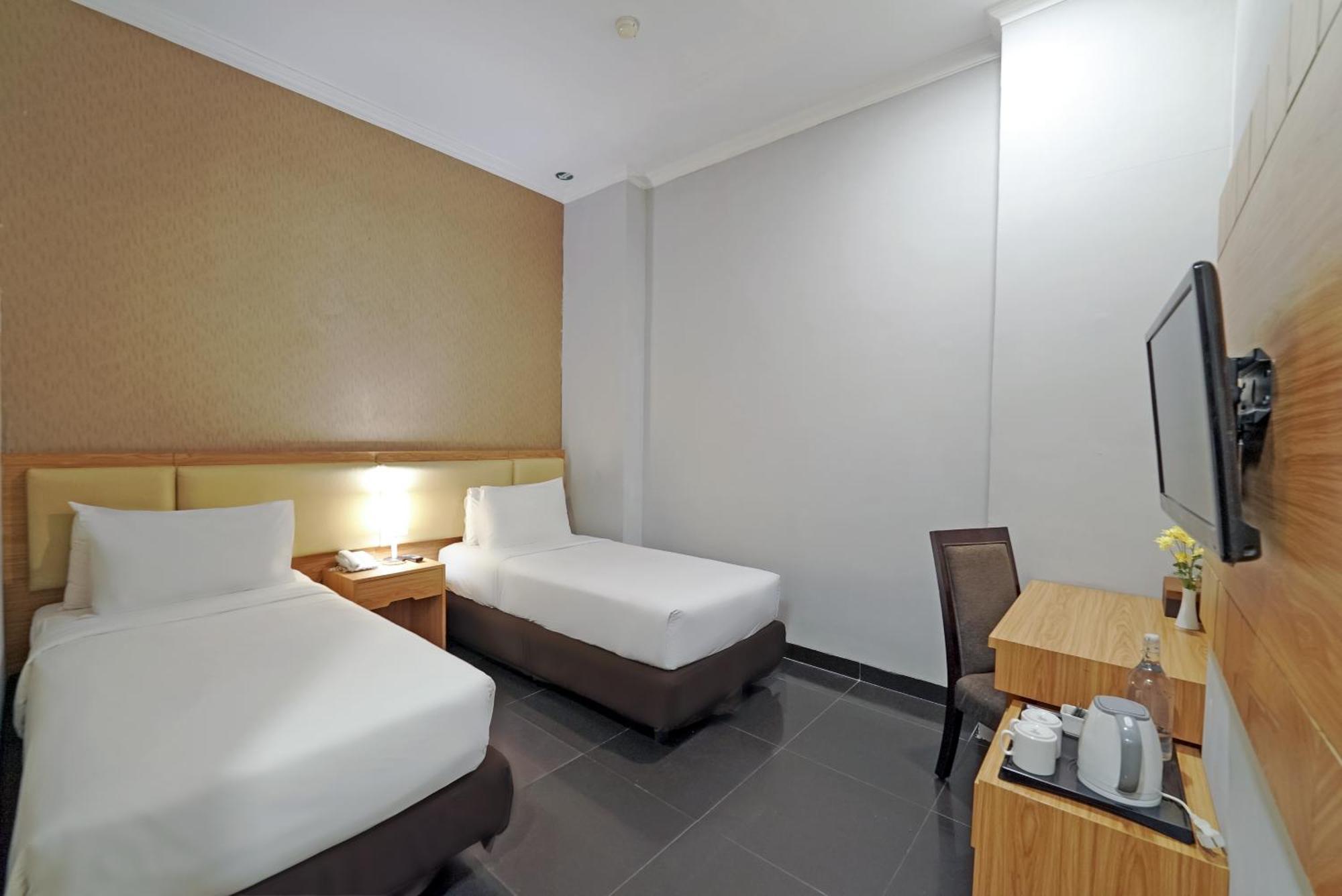Tjokro Hotel Klaten Екстериор снимка
