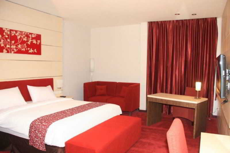 Tjokro Hotel Klaten Екстериор снимка