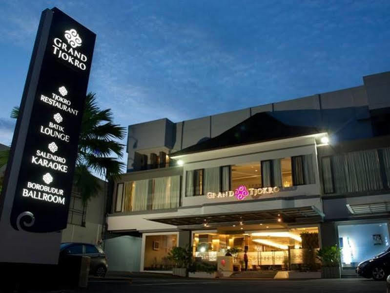 Tjokro Hotel Klaten Екстериор снимка